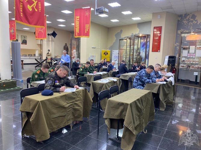 Военнослужащие и сотрудники Управления Росгвардии по Республике Башкортостан написали Диктант Победы