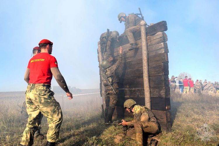 Два башкирских спецназовца Росгвардии стали обладателями краповых беретов