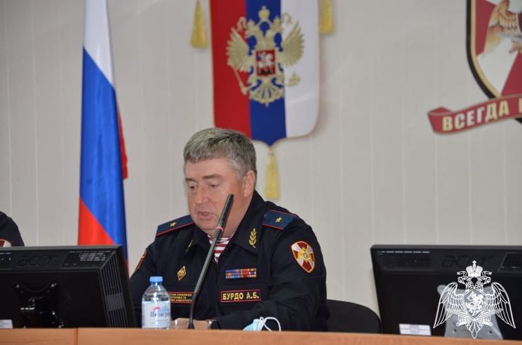 В Уфе в день вневедомственной охраны наградили корреспондента местного телеканала