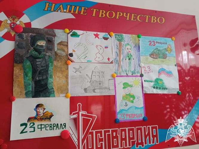В городе Янауле прошла выставка детских рисунков, посвященная 23 февраля 