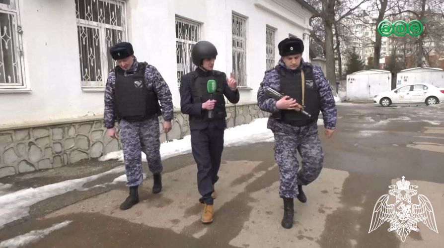В честь дня образования войск национальной гвардии Российской Федерации в Башкирии провели акцию "Журналист меняет профессию"