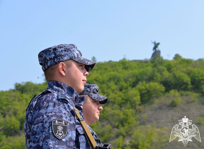 В Башкирии сотрудники Росгвардии обеспечили безопасность в день проведения «Последнего звонка»
