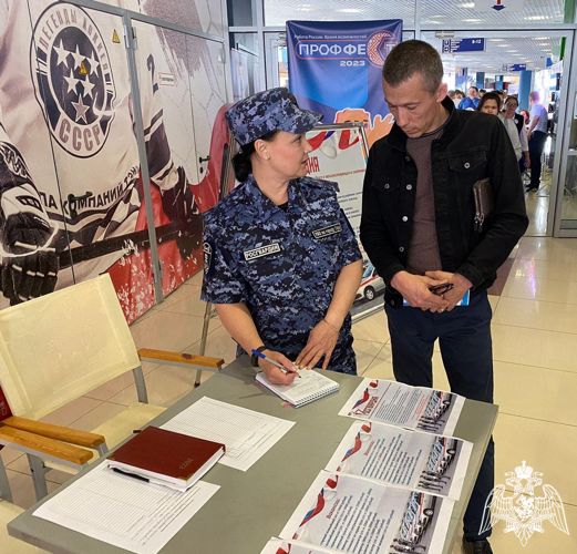 В Башкирии Росгвардия принимает участие во Всероссийской ярмарке вакансий «Работа в России. Время возможностей»
