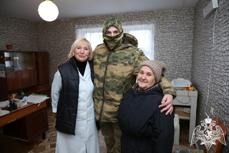 В преддверии Нового года росгвардейцы оказали адресную помощь в ДНР 