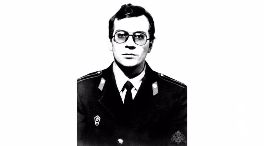 В этот день 28 лет назад героически погиб сотрудник СОБР лейтенант Андрей Симахин 