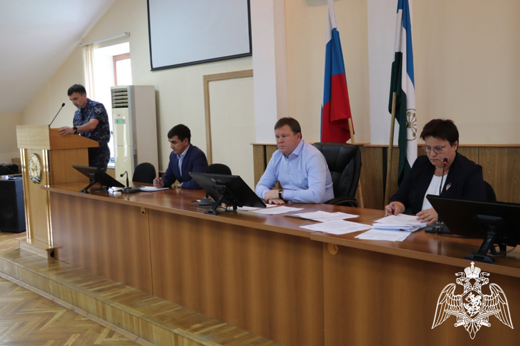 В Уфе сотрудники Росгвардии приняли участие в совещании по вопросам обеспечения безопасности в образовательных учреждениях