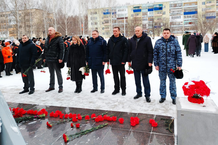 В День полного освобождения Ленинграда от фашистской блокады росгвардейцы Башкортостана приняли участие в памятном мероприятии