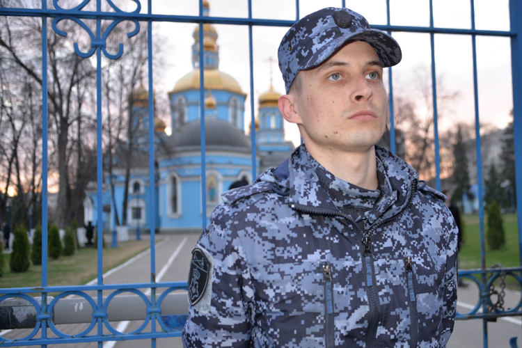 В Башкортостане росгвардейцы обеспечили безопасность и правопорядок во время празднования Светлого Христова Воскресения 