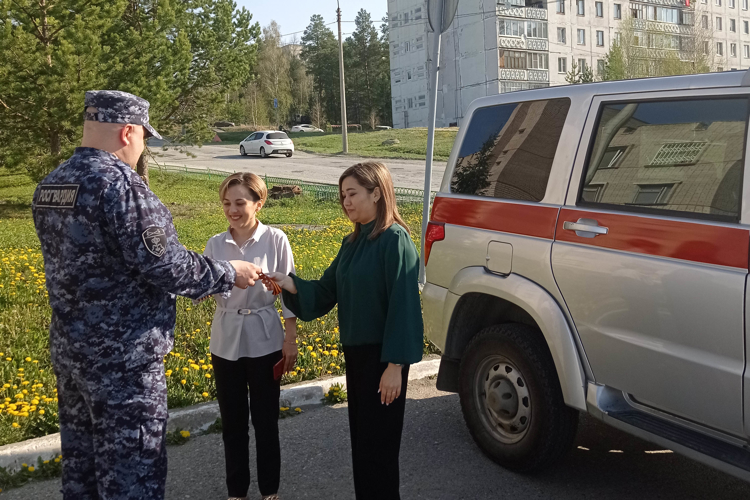 В Башкортостане сотрудники вневедомственной охраны приняли участие в ежегодной патриотической акции «Георгиевская ленточка»