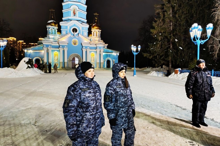 Росгвардейцы обеспечили безопасность во время празднования Крещения Господня в Башкортостане