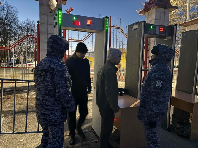 Сотрудники и военнослужащие Росгвардии Башкортостана обеспечили охрану общественного порядка в период празднования Ураза-Байрам