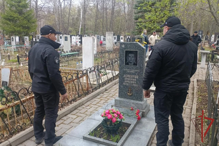 В Башкирии почтили память сотрудников СОБР погибших при исполнении служебного долга