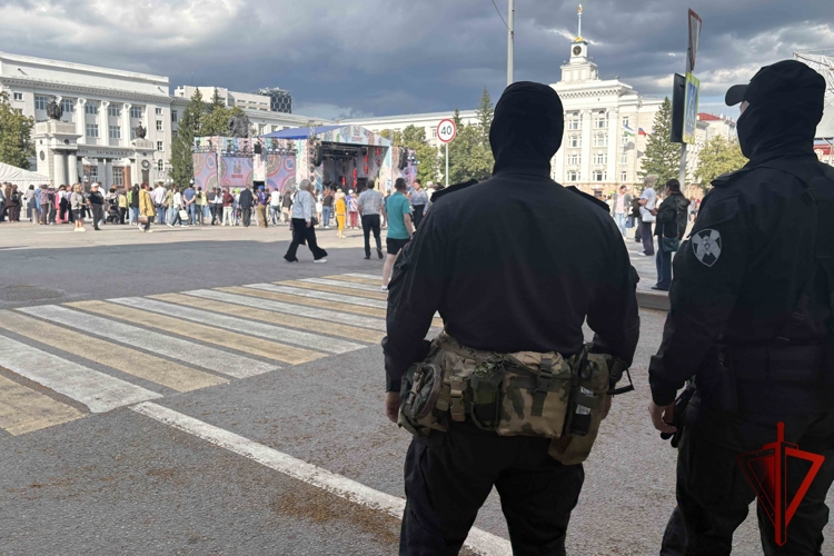 Росгвардейцы обеспечили безопасность Всероссийской детской Фольклориады в Уфе