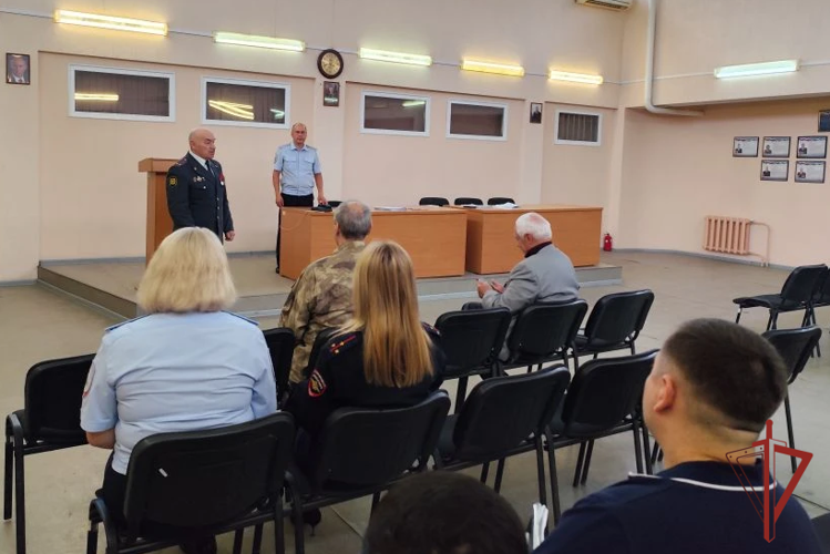 Ветераны войск правопорядка из Башкортостана провели патриотическую встречу с личным составом отдела полиции № 8