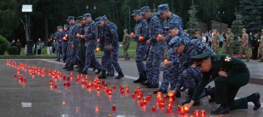 В Башкортостане росгвардейцы зажгли «Свечу памяти»