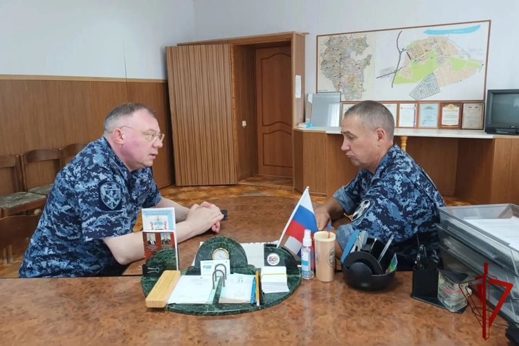Начальник Управления Росгвардии по Республике Башкортостан с рабочим визитом посетил подразделение вневедомственной охраны в Дюртюлинском районе
