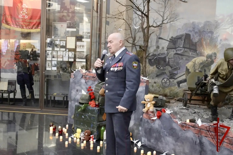 В Республиканском музее Боевой Славы ветеран Росгвардии рассказал школьникам о борьбе с терроризмом